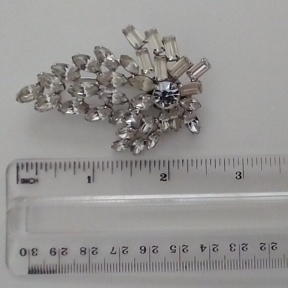Vintage Rhinestone Brooch Pin 1950s Mid-Century - Picture 9 of 9
